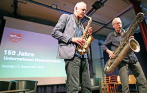 Musikalische Akzente: Das Duo Leptophonics mit Andreas Gummersbach (links) und Andreas Kaling.