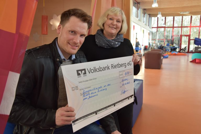 Gastronom spendet für Kinderheim Rietberg